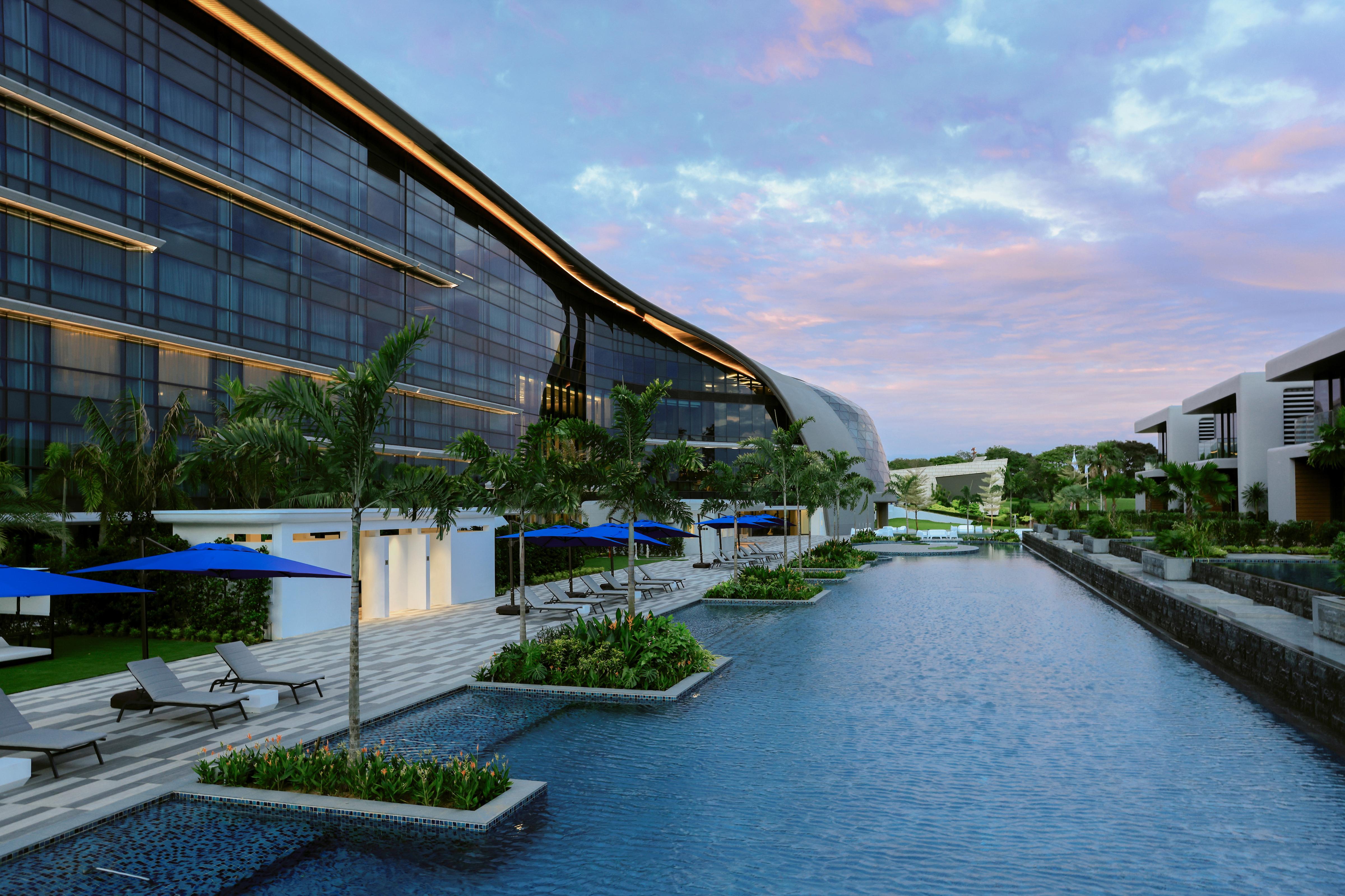 Dusit Thani Laguna Сингапур Екстериор снимка The River of Life