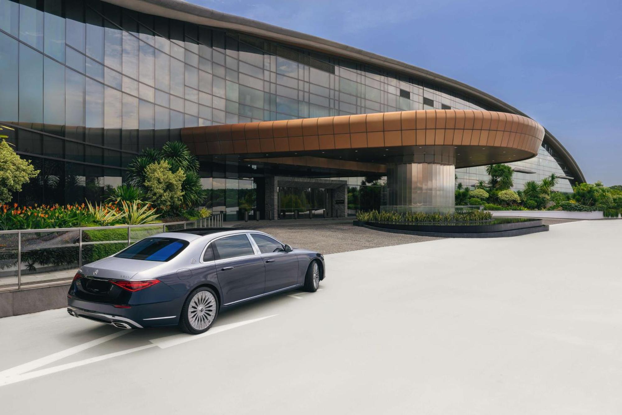 Dusit Thani Laguna Сингапур Екстериор снимка Mercedes-Maybach S 680